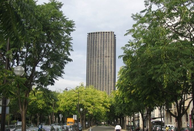 BOB Hotel - Surroundings