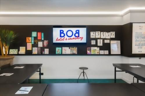 BOB Hotel - Meeting Room